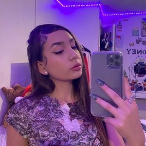 Meet your Posher, Marie